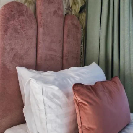 The Monks Quarters Bed & Breakfast *