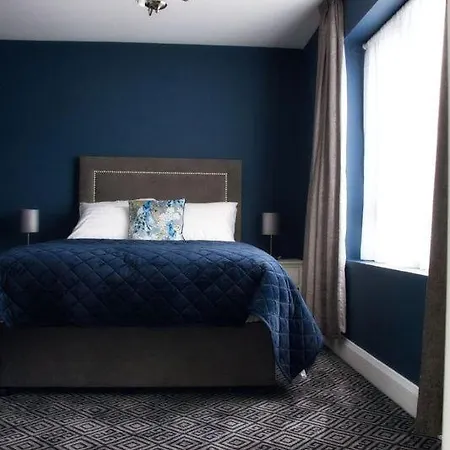 The Monks Quarters 3* Quinn