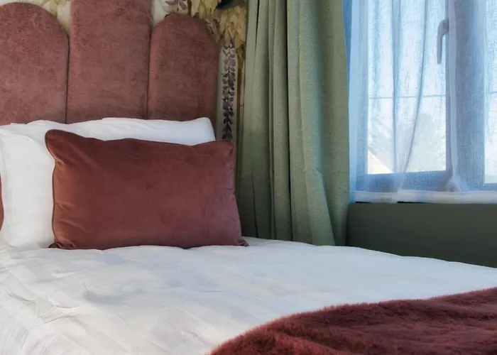 The Monks Quarters 3* Quinn